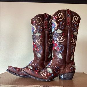 Never worn Old Gringo L 829-1 Deborah Rico 13"